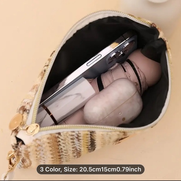 Fabric Woven Clutch Bag - Picture 2 of 3